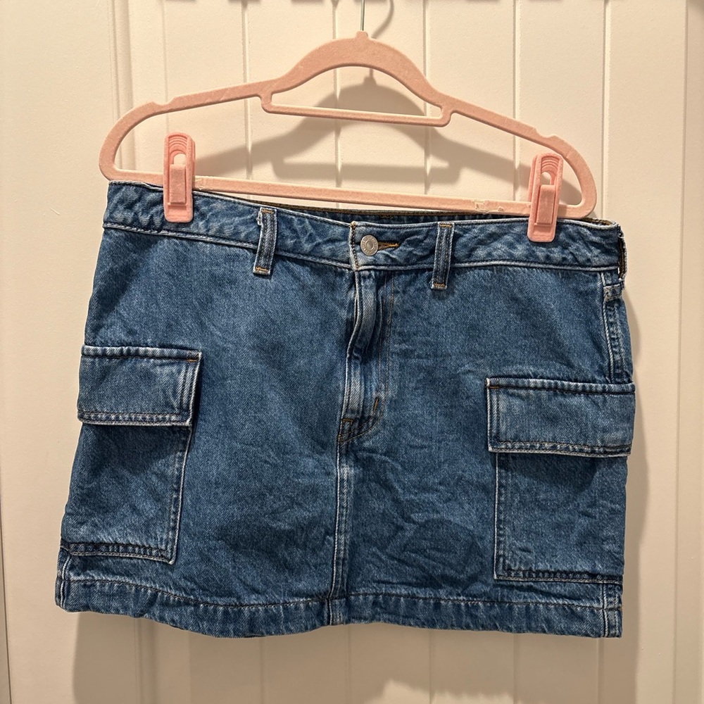 Levi’s 94 Cargo Mini Skirt